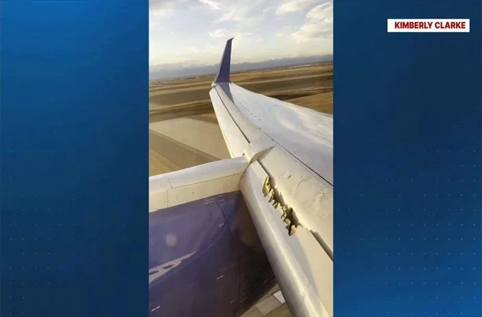 Máy bay Boeing 757 hạ cánh khẩn cấp do hỏng cánh